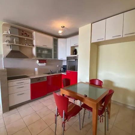 Apartment Znjan